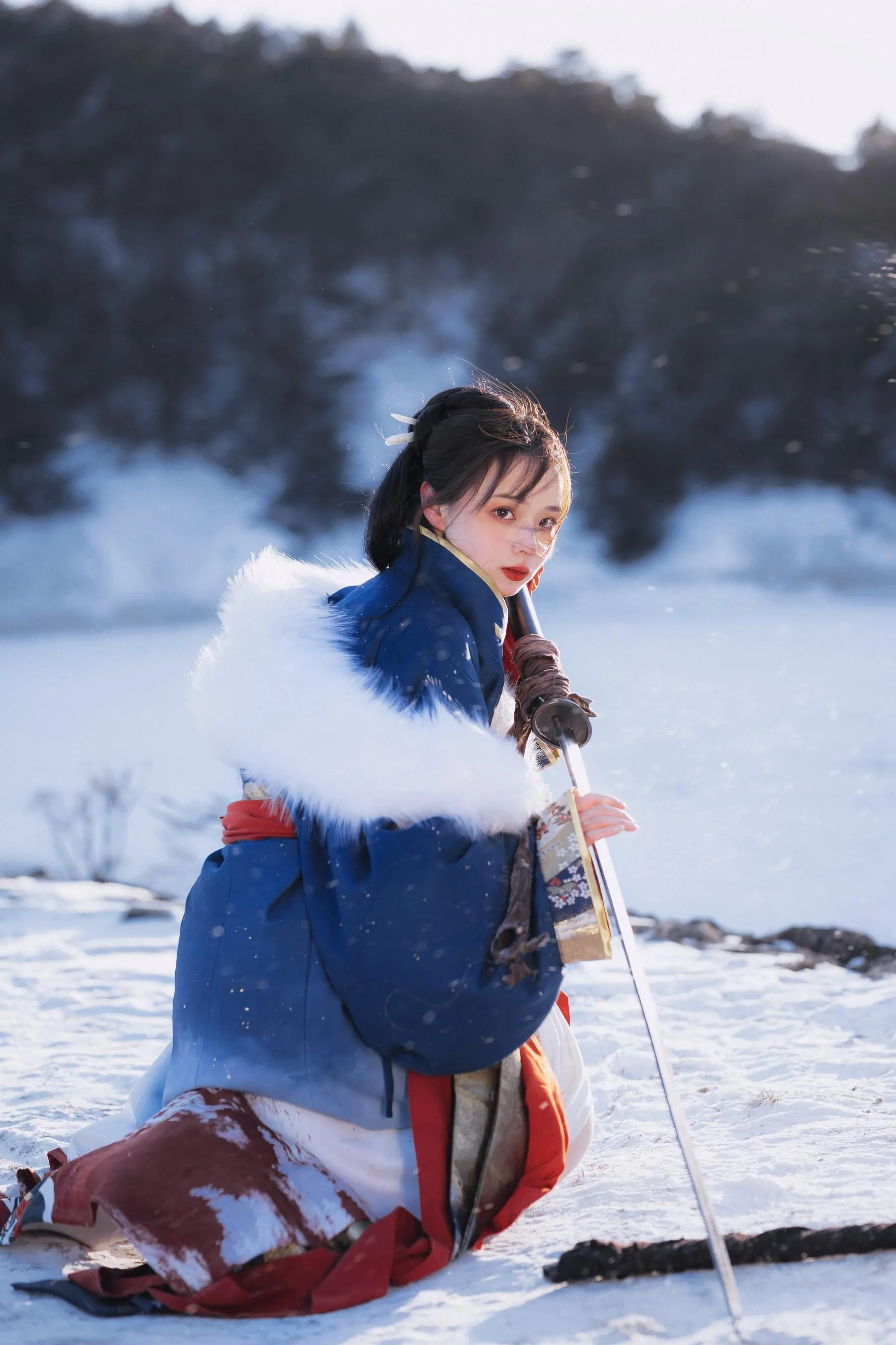 [YITUYU艺图语]2021.10.07 风雪千山 绣绣 [26P]插图1